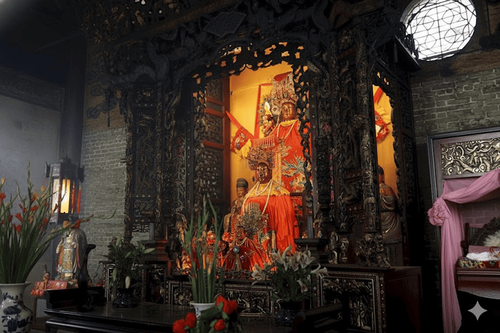 The 1-meter-tall wooden statue of Thien Hau, the sacred heart of the entire Temple